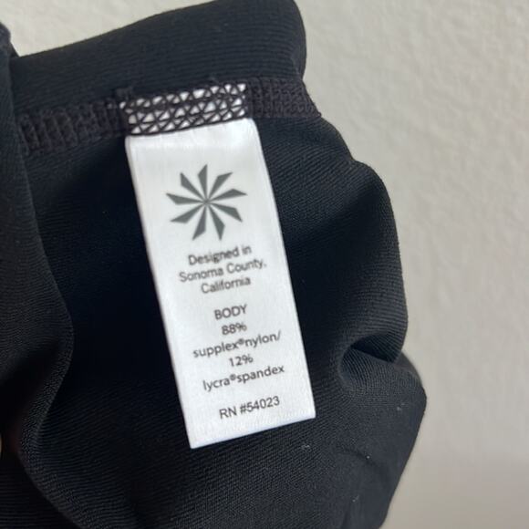 Athleta Chatarunga 305922 Black Cropped Capri Legging XS - Picture 10 of 10